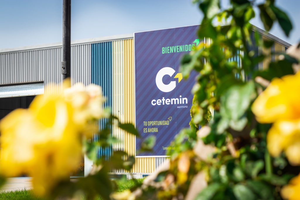¿Qué Buscar en un Proveedor de Capacitaciones Mineras?