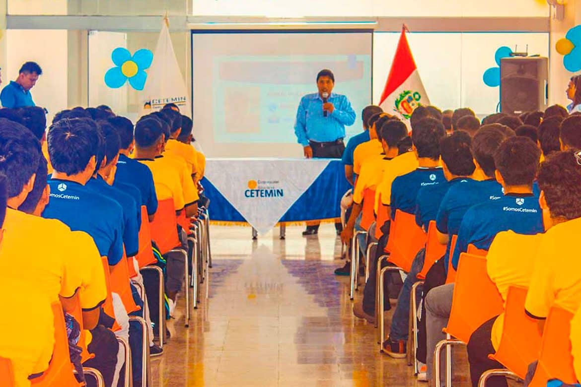 La importancia de la educación técnica en el Perú