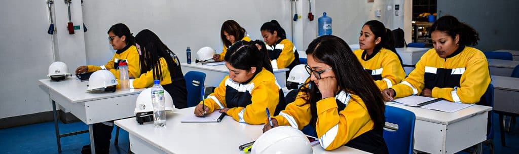 CETEMIN y Marcobre brinda capacitaciones especializadas a mujeres