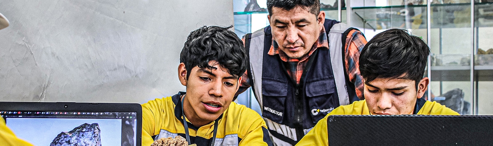 Carreras técnicas con mayor demanda laboral en el sector minero